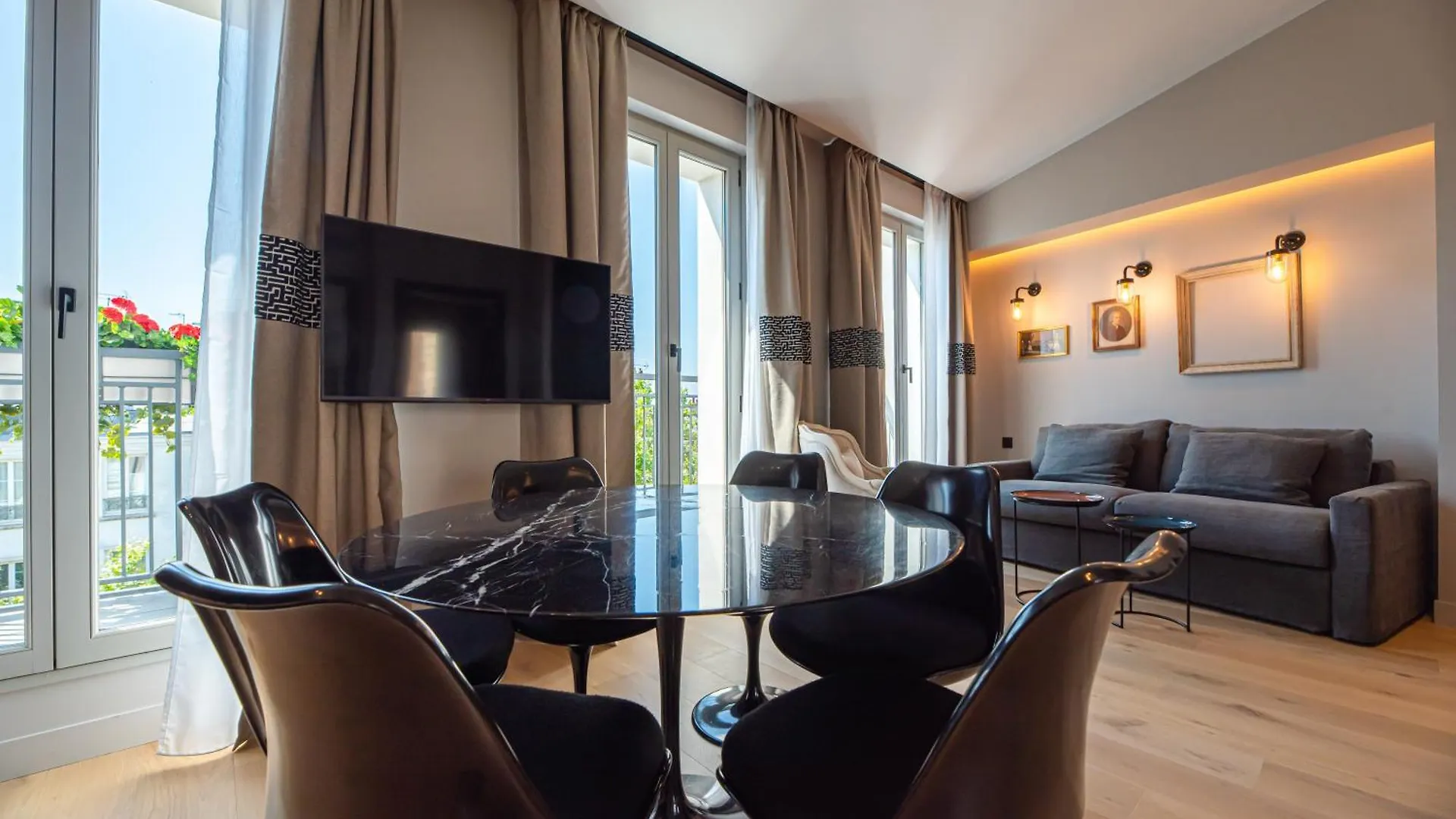 Demeure Montmartre Apartment Paris