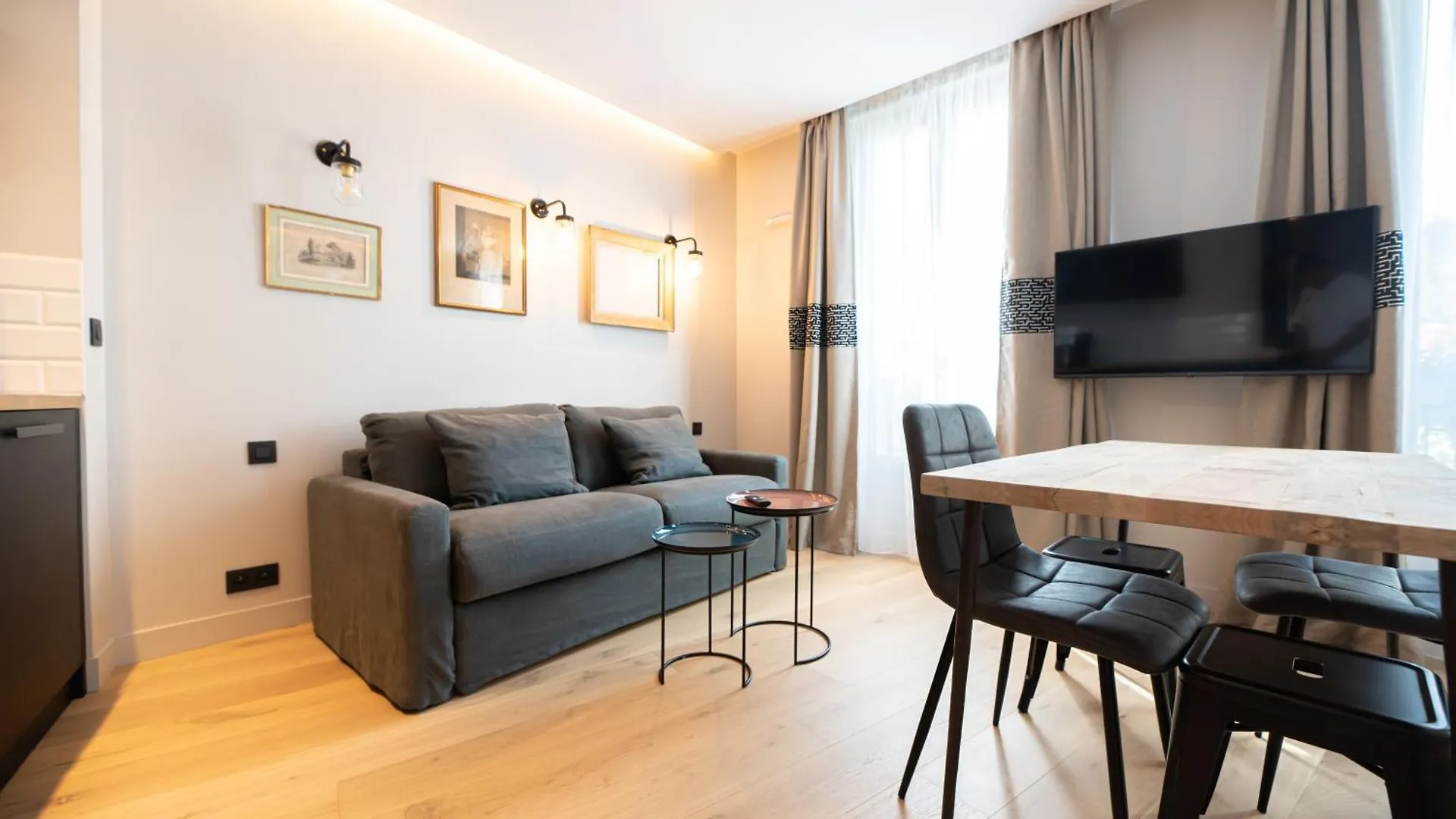 Demeure Montmartre Apartment Paris 0*,